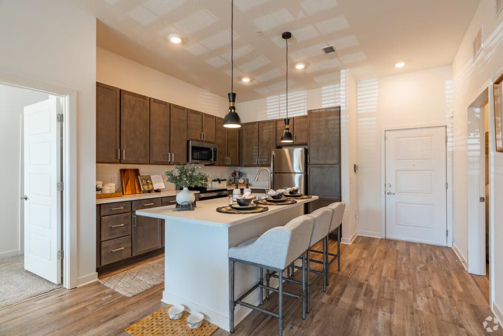 tapestry-forest-creek-collierville-tn-roan-2br-2ba---1100sf---kitchen-1