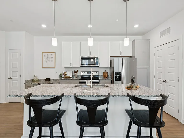 af7336b9af2c5542f80012f31eddf602-cc_ft_768