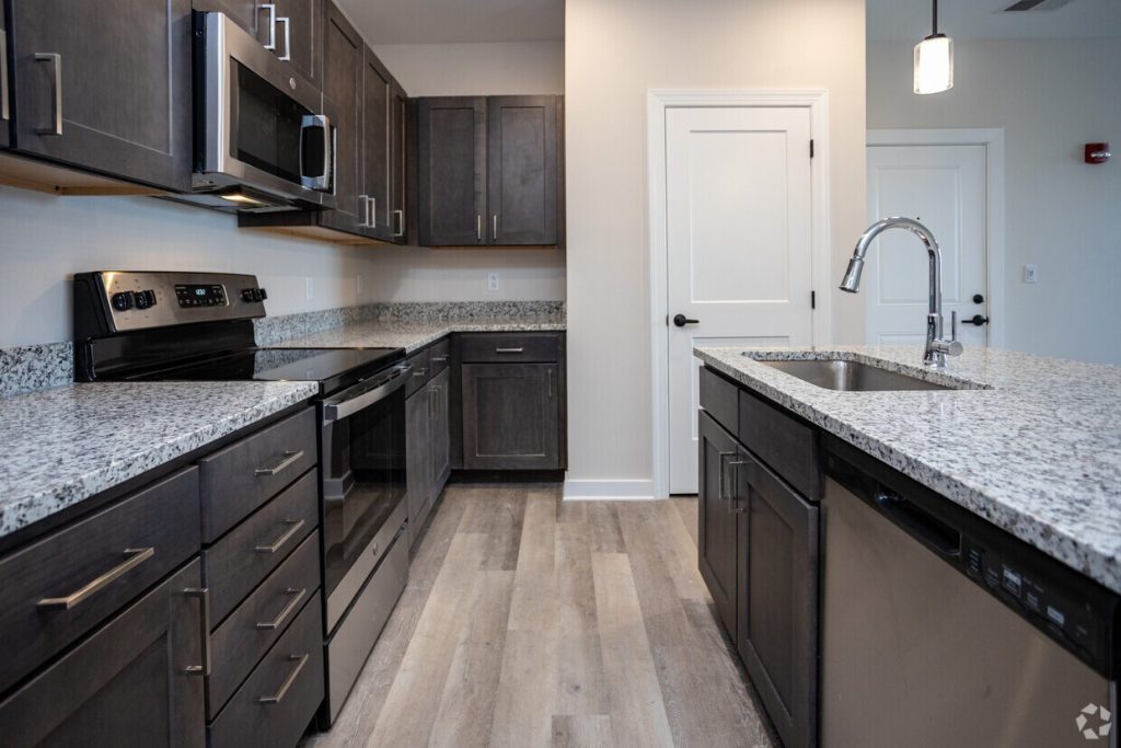 the-jewel-washington-pike-knoxville-tn-2-br-2-ba---1117sf-1