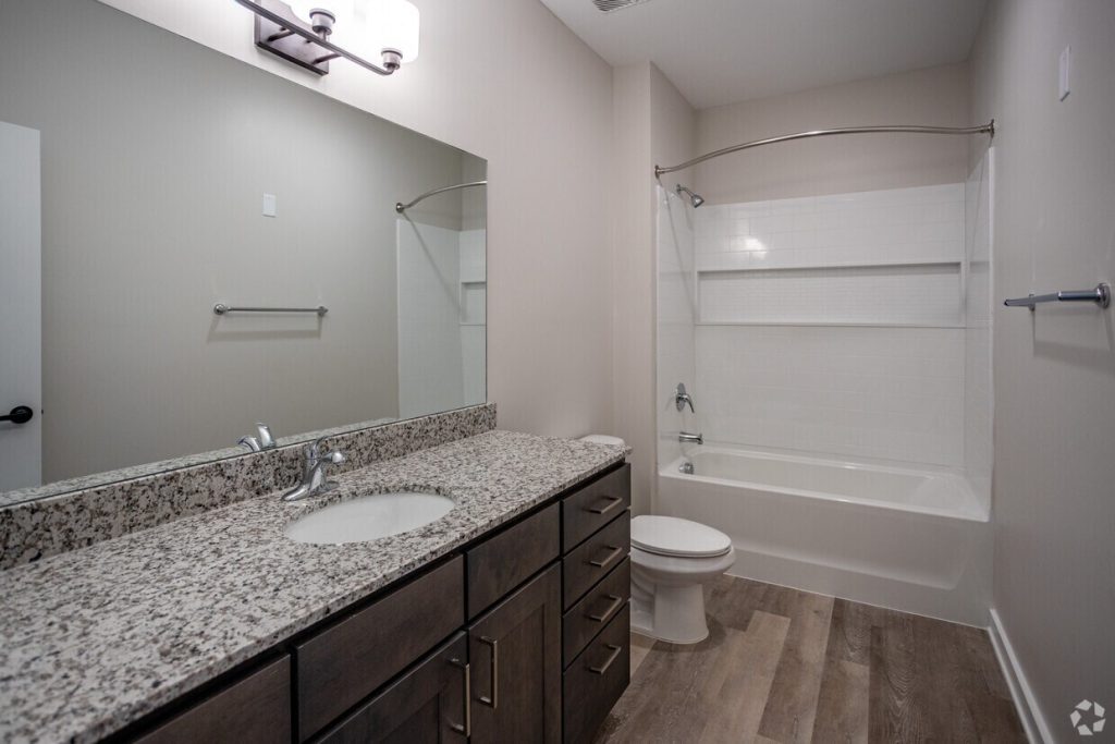 the-jewel-washington-pike-knoxville-tn-2-br-2-ba---1117sf-2