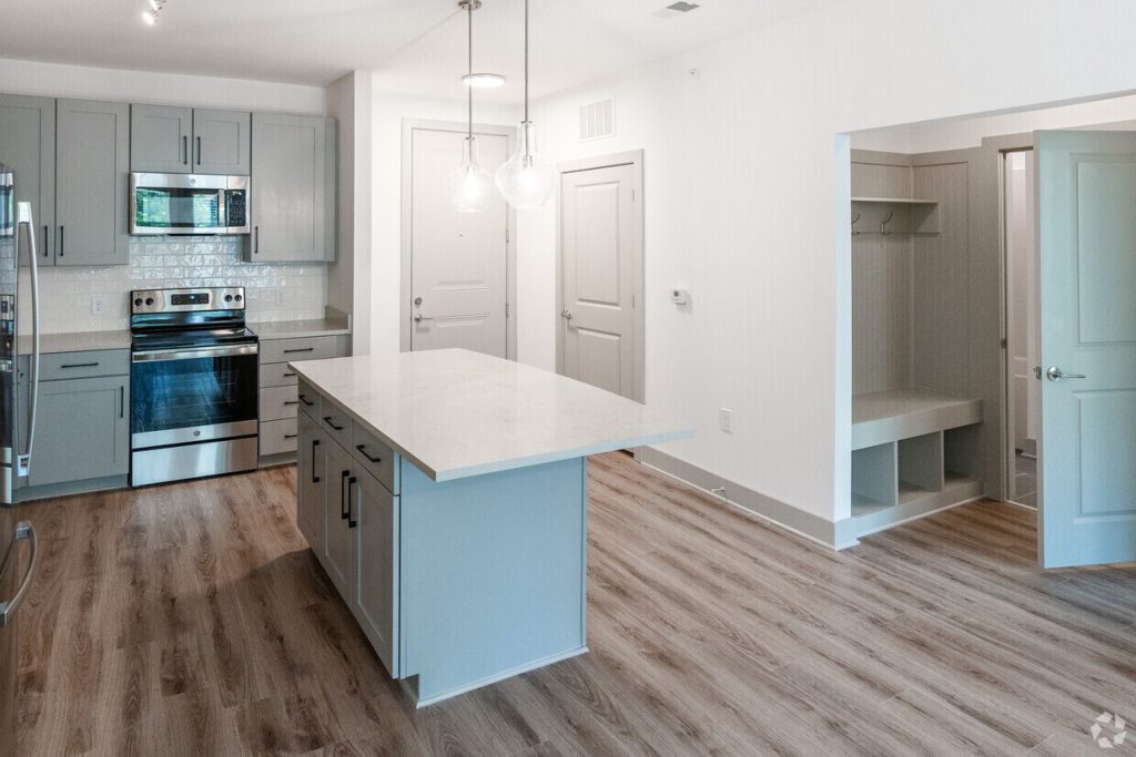 vintage-raleigh-west-raleigh-nc-1bd1ba-1060-sf