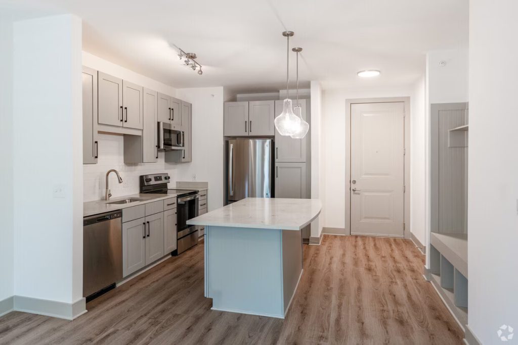 vintage-raleigh-west-raleigh-nc-1bd1ba-724-sf